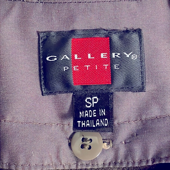 Gallery Petite hooded rain coat with detachable lining Small - Picture 2 of 6